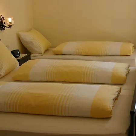 Guest house Gastehaus Embacher *